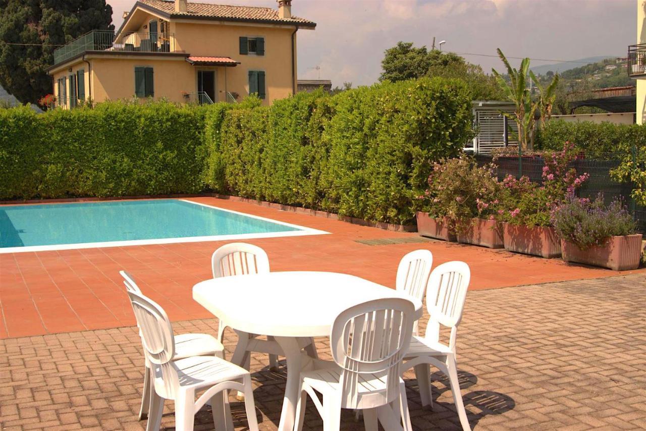 Casa Chiare - Immobiliare Azzurra Apartment Бардолино Екстериор снимка