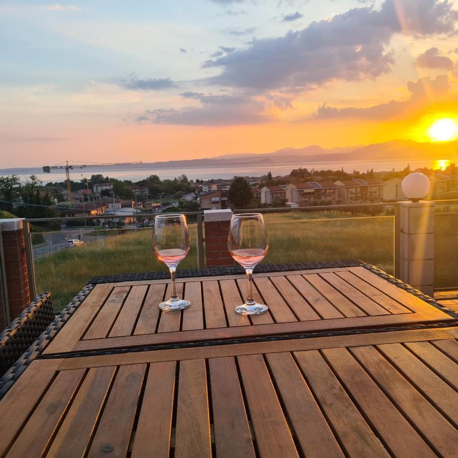 Casa Chiare - Immobiliare Azzurra Apartment Бардолино Екстериор снимка